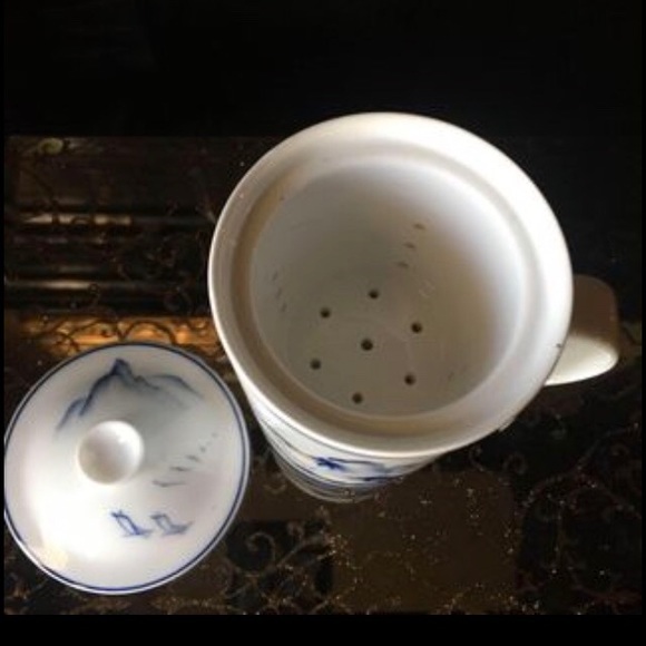 Tea cup - Picture 2 of 5